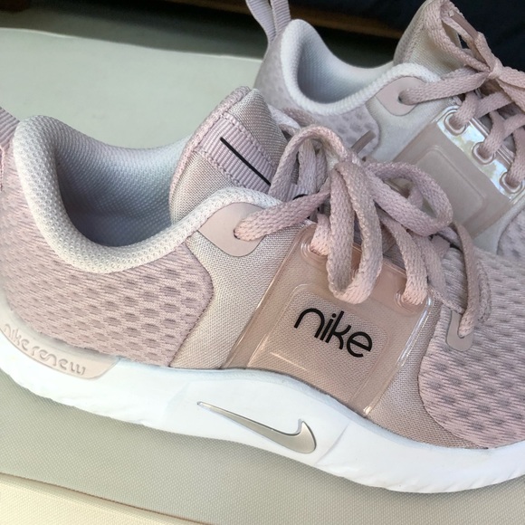 Shoes - Nike Renew Women 5.5 size